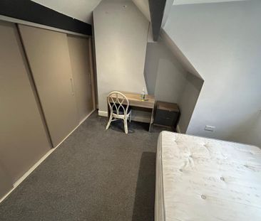 Rokeby Gardens, Leeds, LS6 - Photo 1