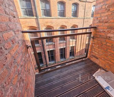 apartment to rent Piccadilly, Manchester, Greater Manchester, M1 - Photo 3