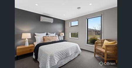 Elegant Family Home for Lease in Beaconsfield - Photo 4