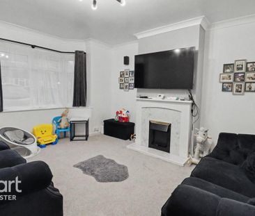 3 bedroom semi-detached house to rent - Photo 1