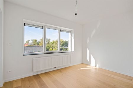 Gerenoveerd appartement met 1 slaapkamer in hartje Ekeren - Photo 2