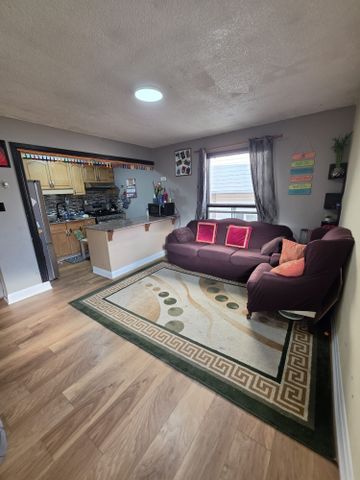 For Lease - 48 Glanvil Crescent, Toronto, Ontario - Photo 3