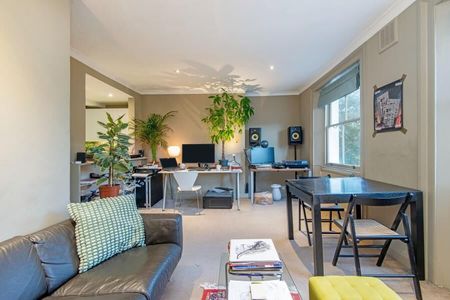 1 Bedroom Apartment To Let - Photo 3