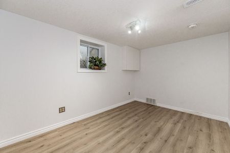 195 Edinburgh Rd S, Guelph - Photo 3