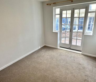 2 bedroom detached bungalow to rent - Photo 1