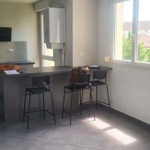 Location Appartement 2 pièces 46m² - Photo 2