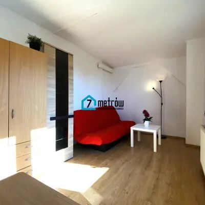 TRZY POKOJOWE 60 m2 - DLA STUDENTÓW- całość 1650zł! - Photo 1