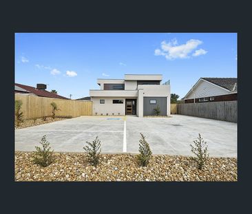 133/50 Catamaran Drive, Werribee South, Vic 3030 - Photo 2