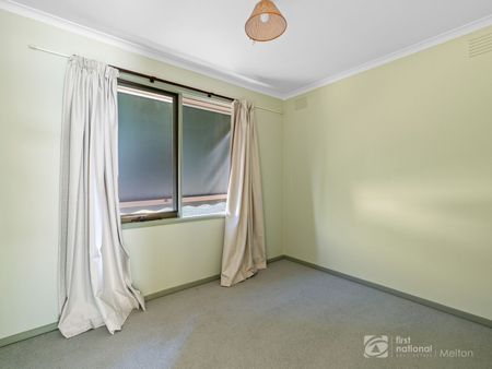 6 Coornong Court, 3337, Kurunjang Vic - Photo 5