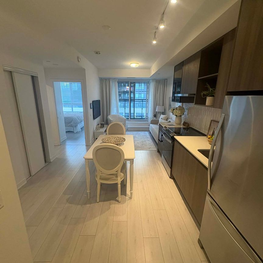 One plus den condo for rent Oakville - Photo 1