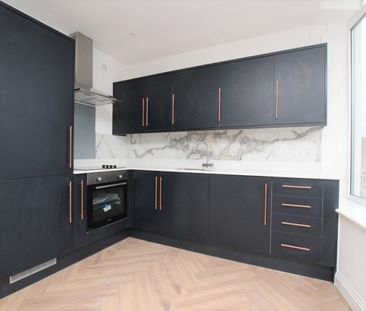 Bains Apartments, High Road, Ilford, Essex IG3 - Photo 5