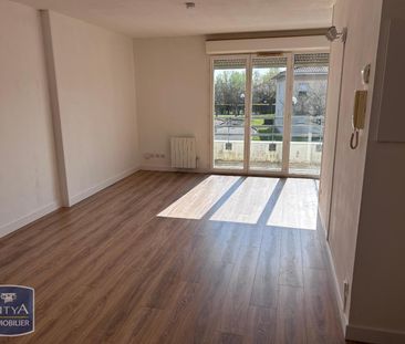 Location Appartement 2 pièces 48m² VAYRES 33870 - Photo 1