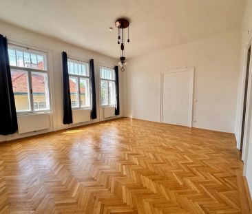 Ruhige und helle 3-Zimmer-Wohnung mit kleinem Balkon in wunderschönem Wiener Altbau - Photo 1