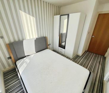 2 bedroom Flat To Let - Photo 6