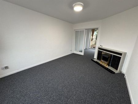 3 bedroom link detached house to rent - Photo 2