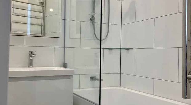 Renovated - Charming character Mt Eden - Photo 1