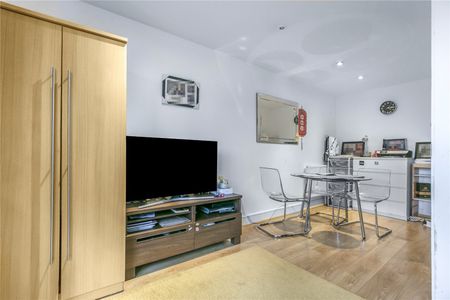 Turner Street, London, E16 1FH - Photo 2