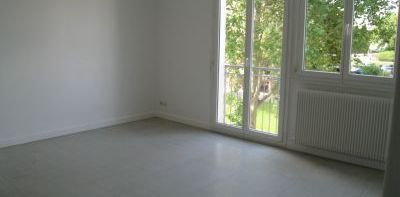 À louer / Appartement F1 bis / BESANCON QUARTIER MONTRAPON 1 A rue Galilée - Photo 2