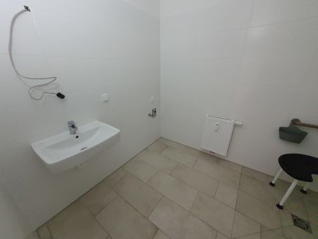 Betreutes Wohnen: Geförderte Altbauwohnung mit Balkon - Photo 5