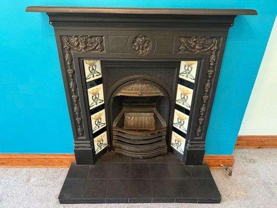 Tudor Close, Old Coulsdon, CR5 - Photo 1