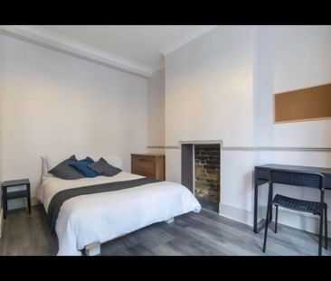Room in a Shared House, Trundleys Road, SE8 - Photo 1