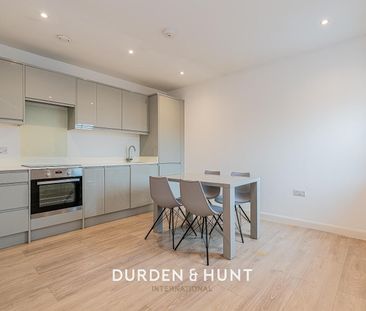 High Street, Hornchurch - Photo 1