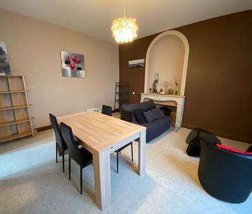 Studio Poitiers- Saint Denis – 30.01 m² - Photo 1
