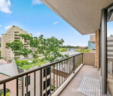 Renovated 2 Bedroom Apartment with Bridge Views & Lock Up Garage - Photo 6