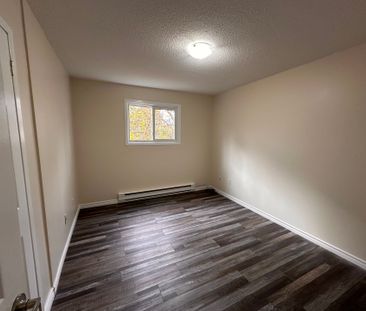 For Lease - 106 Lansdowne Street Unit# 203, Peterborough, Ontario - Photo 6