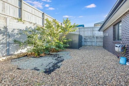 “Ideal Home with Extra Parking!!” - Photo 3