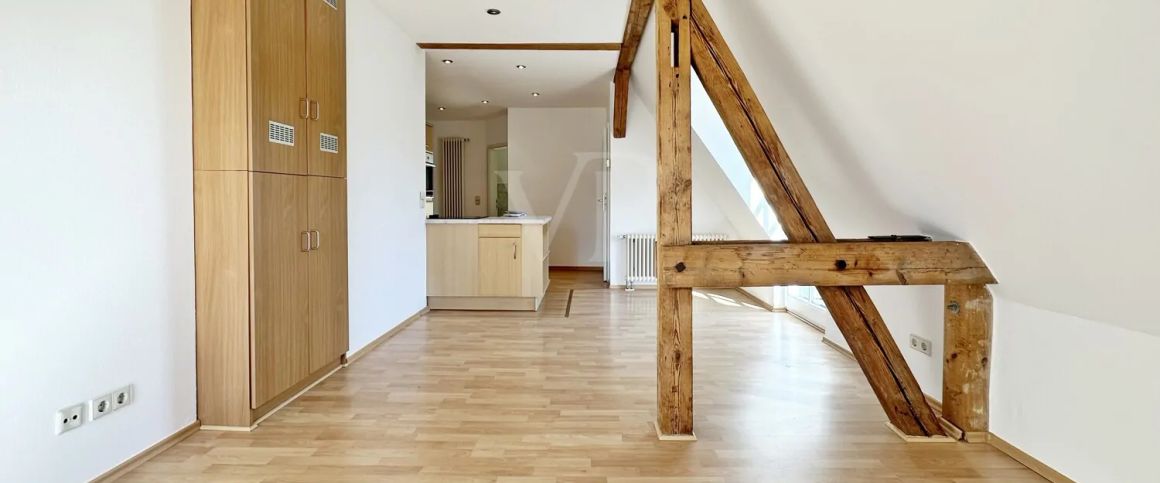 Charmante 2-Raum-Wohnung im Dachgeschoss - Foto 1