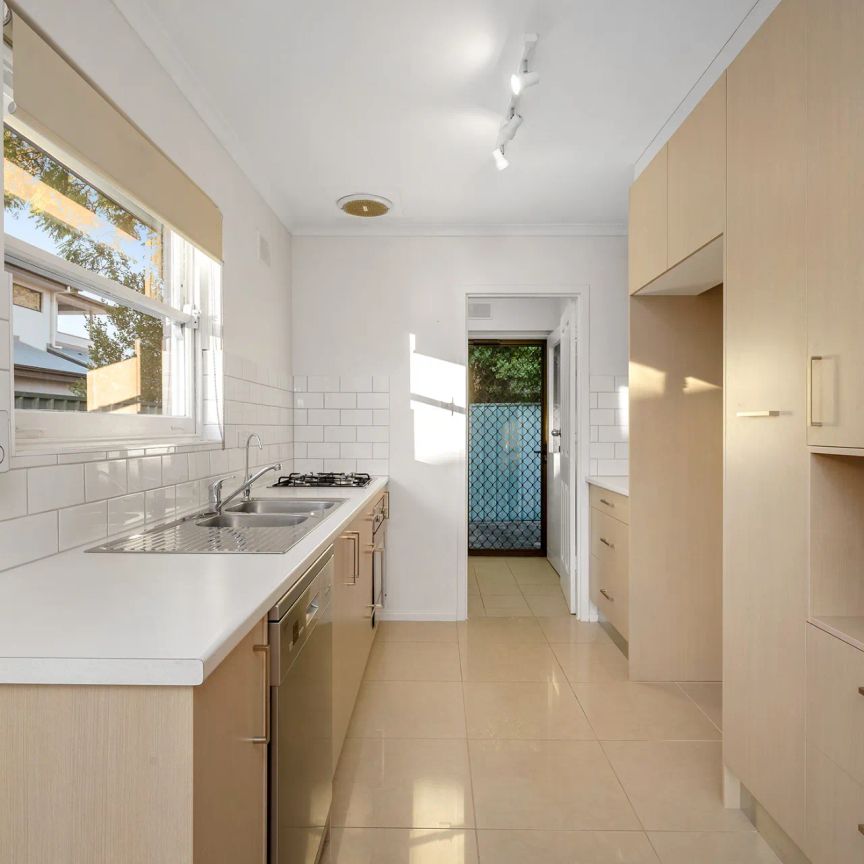 Modern Unit in Quiet Group. - Photo 1