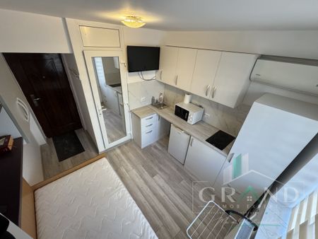 Garsonieră renovată complet | 12 mp | Etaj 1 | Mobilier p - Photo 4