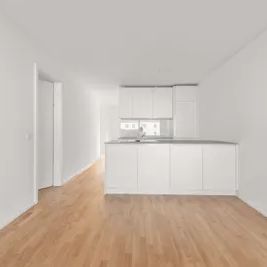 ++NEU++ Erstbezug: Exklusive 3-Zimmer-Wohnung mit großer Terrasse in Ruhelage - Photo 1