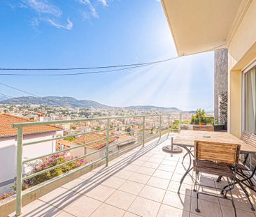 NICE NORD - STUDIO AVEC IMMENSE TERRASSE - Photo 5