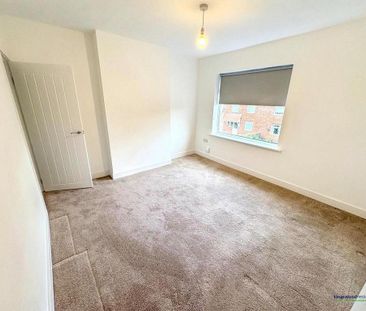 2 bedroom end of terrace house to rent - Photo 1