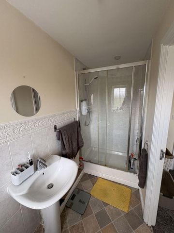 3 bedroom terraced house to rent - Photo 3