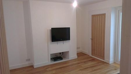 2 bedroom property to rent - Photo 2
