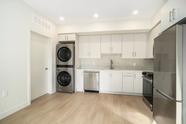 For Lease - 158 Laval Street, Vanier and Kingsview Park, Ontario - Photo 1