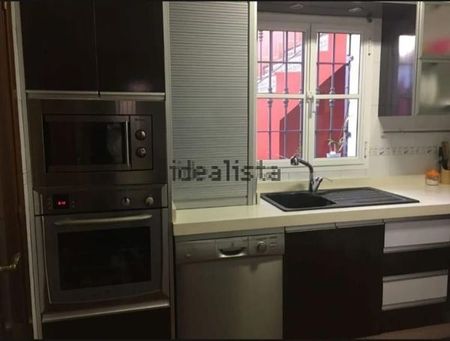 Alquiler de chalet adosado en Calle Paco de Lucía - Photo 5