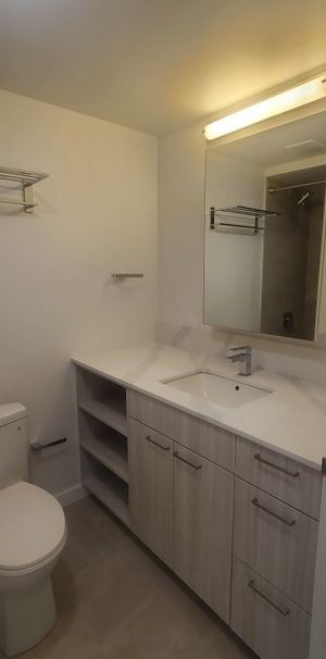 The White House - Photo 1