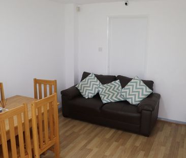 Room in a Shared House, Waterside Close, B9 - Photo 1
