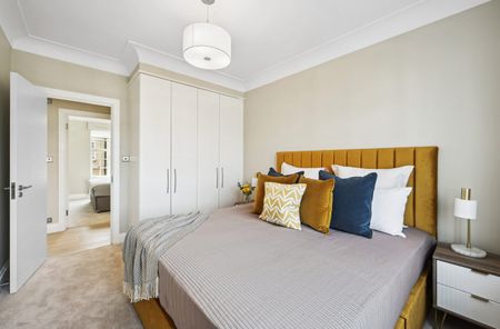 Kensington High Street, W8, London - Photo 4