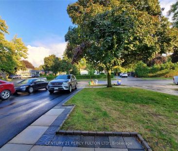 656 Forestwood Crescent #18 - Photo 5