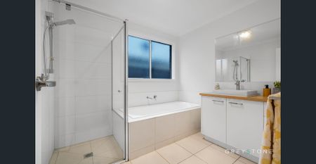 Complete House!!! - Photo 2