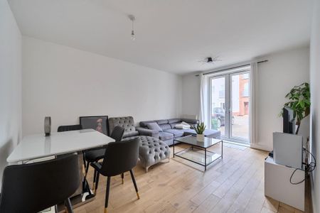 2 bedroom apartment to rent - Photo 5