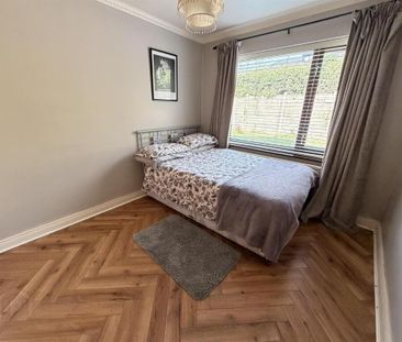8 Vaddegan Road, Newtownabbey, BT36 7SW - Photo 5