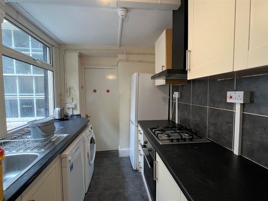 Byron Place, Bristol - Photo 1