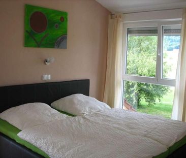 Sehr helle 3 ZKB OG-Wohnung mit Dachterrasse eigener Sauna Garten - Photo 3