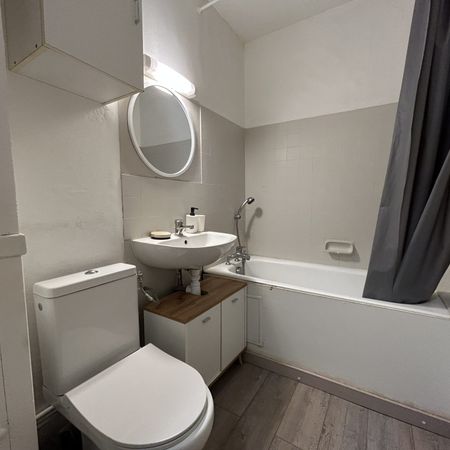 Location Appartement 1 pièce 19m² CLERMONT FERRAND 63000 - Photo 4